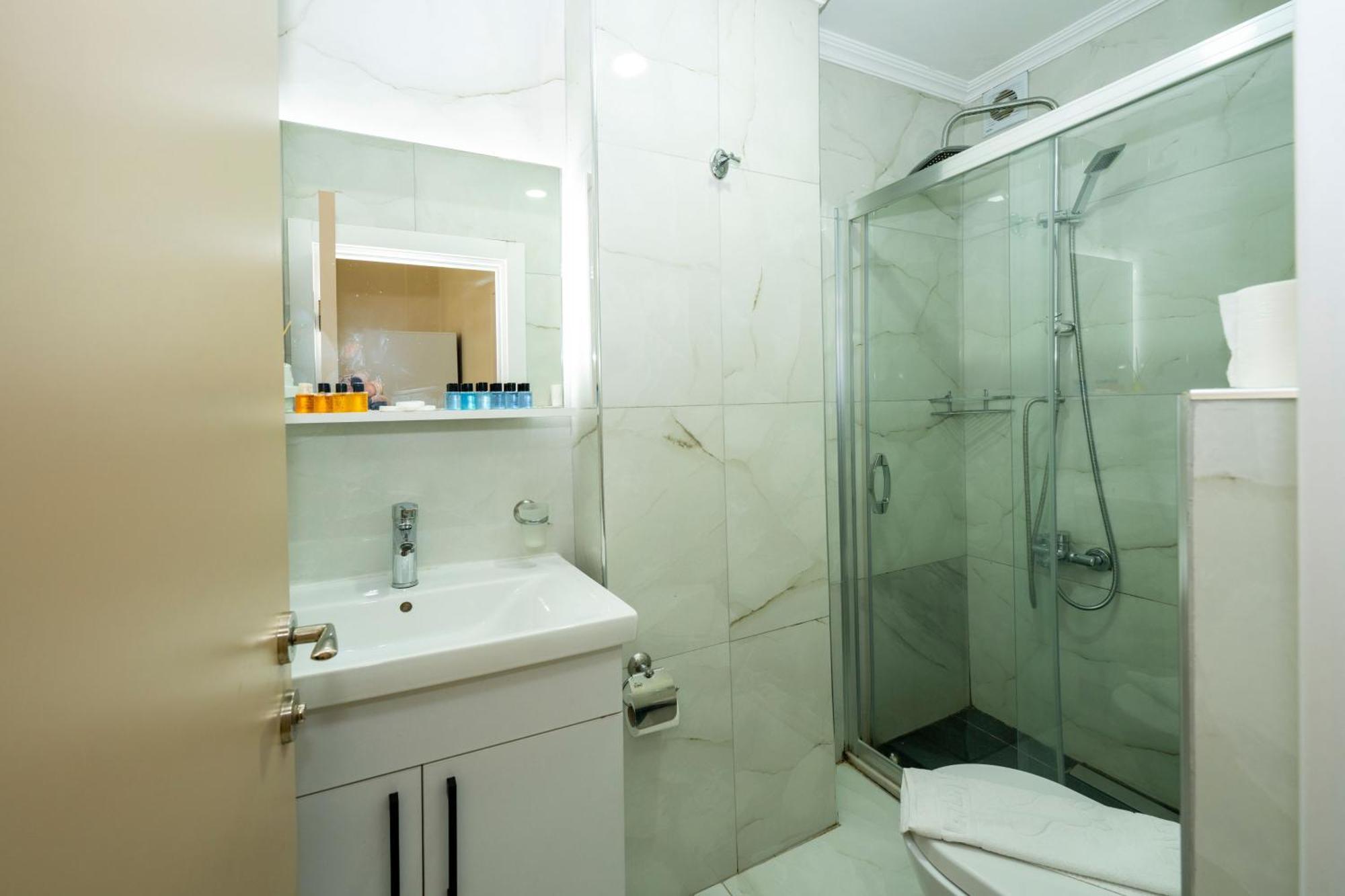 Luce Suites Taksim Istanbul Exteriör bild